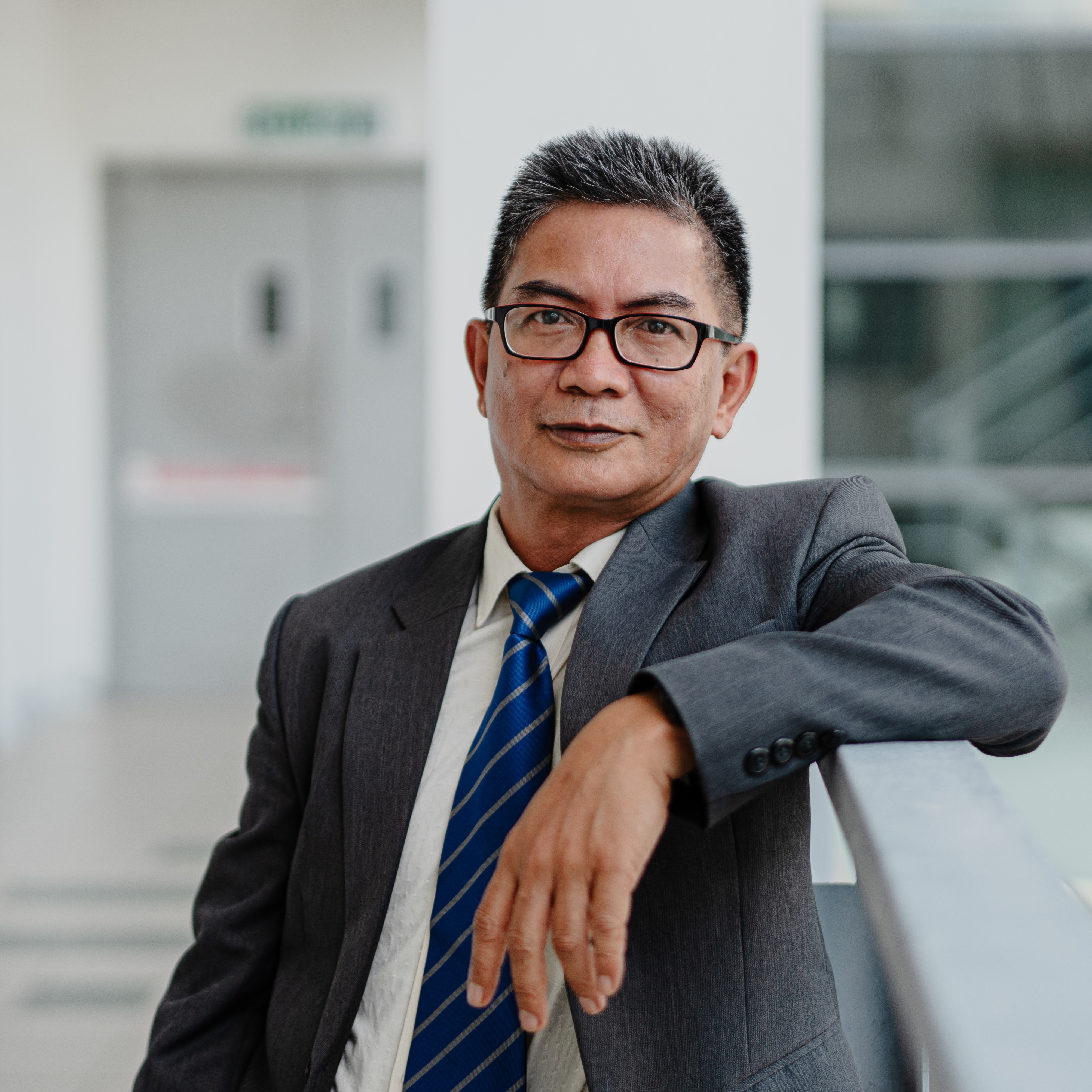 Associate Professor <br>Dr Mohamad Suhaidi Salleh