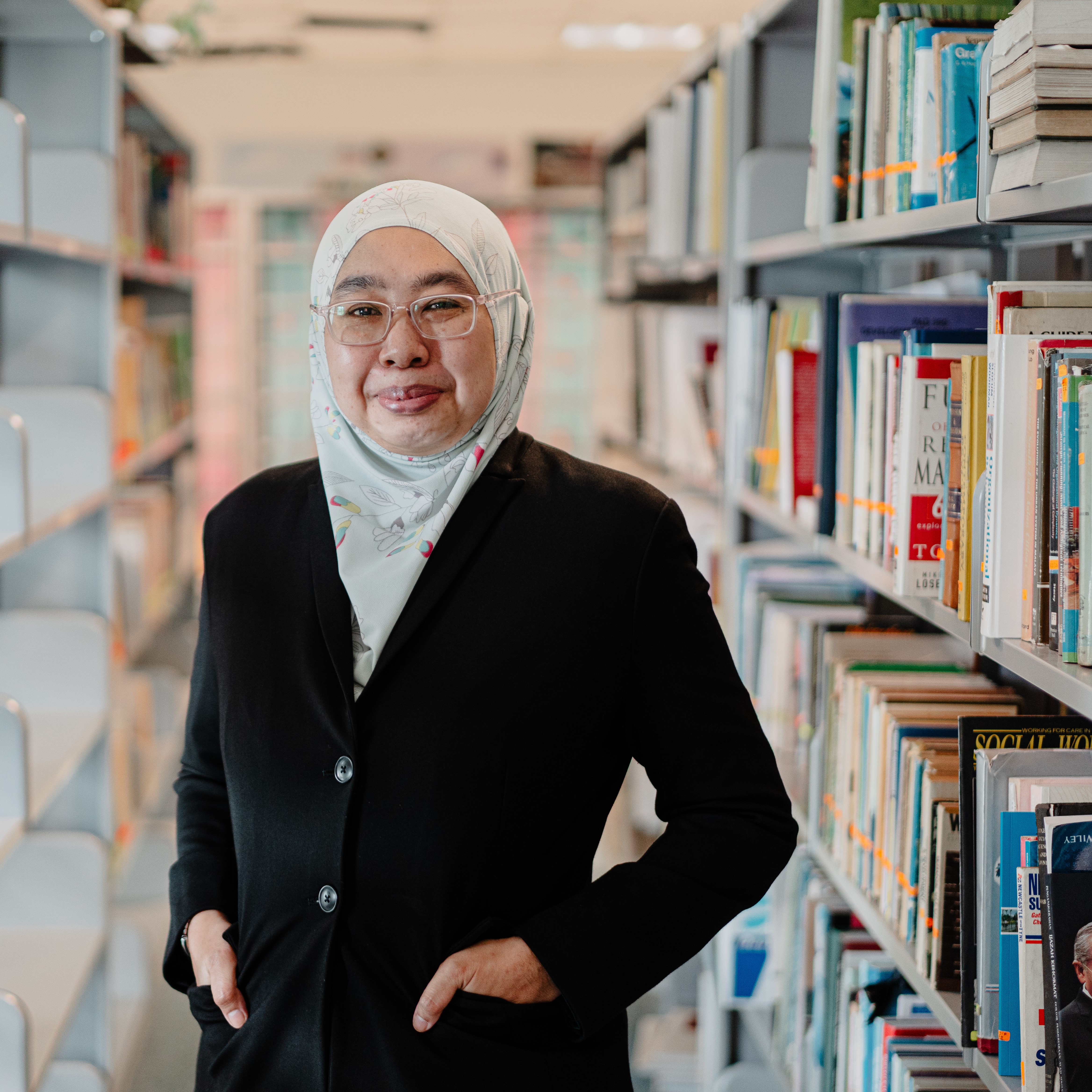 Dr Adibah Yusof